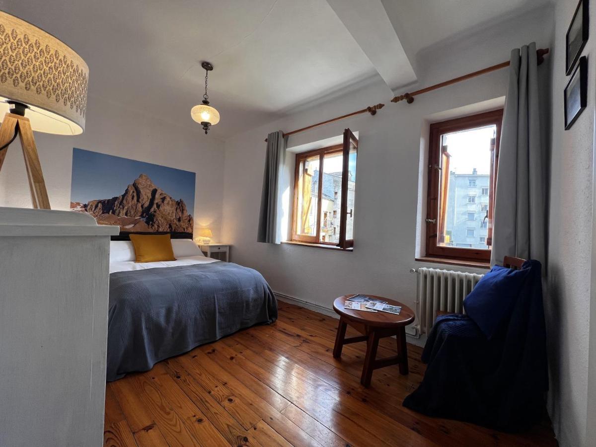 Cirjuana, Casa En El Centro Con Agradable Jardin Y Barbacoa By Pirineos 360 Villa Biescas Kültér fotó